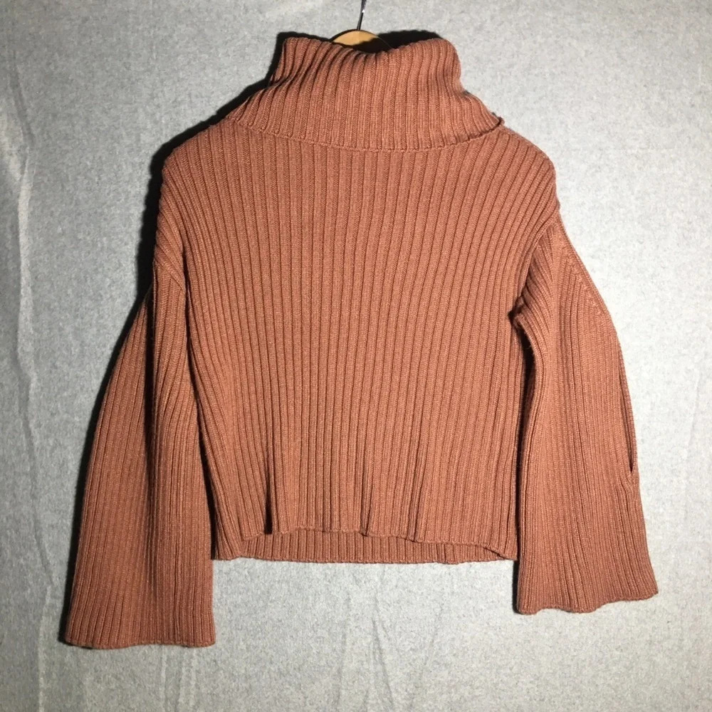 Womens Lucca Sweater Brown Turtleneck Ribbed Open Arm Slits Casual Contemporary